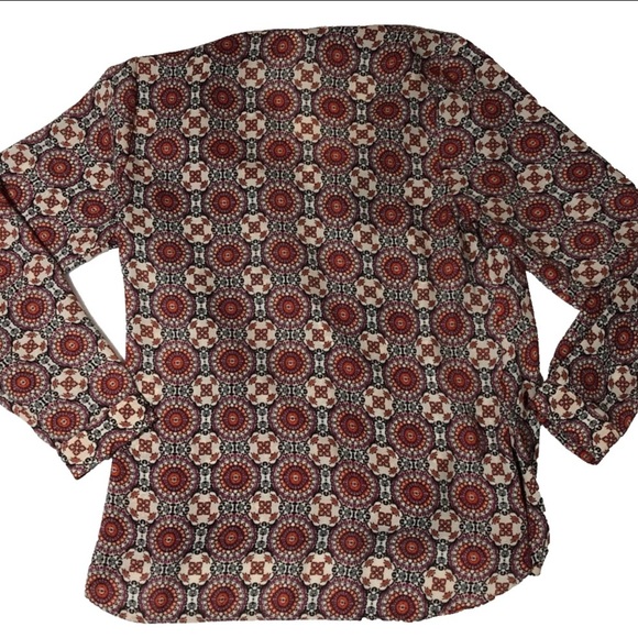 Elegant Floral Print Blouse - Picture 6 of 6